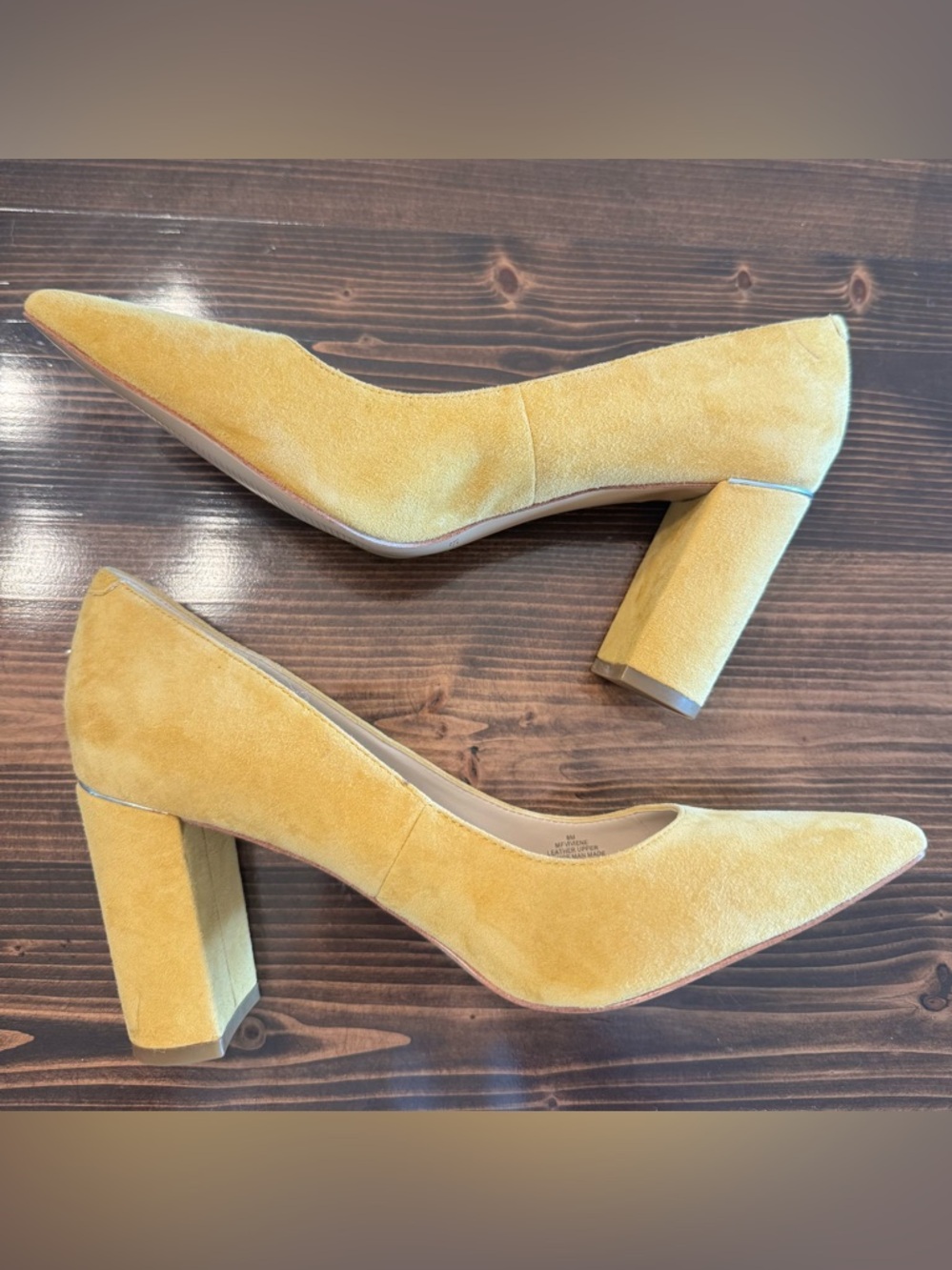 NWOB Marc Fisher Mustard Suede Pointed Toe Block Heel Pumps Size 8 - Picture 2 of 6